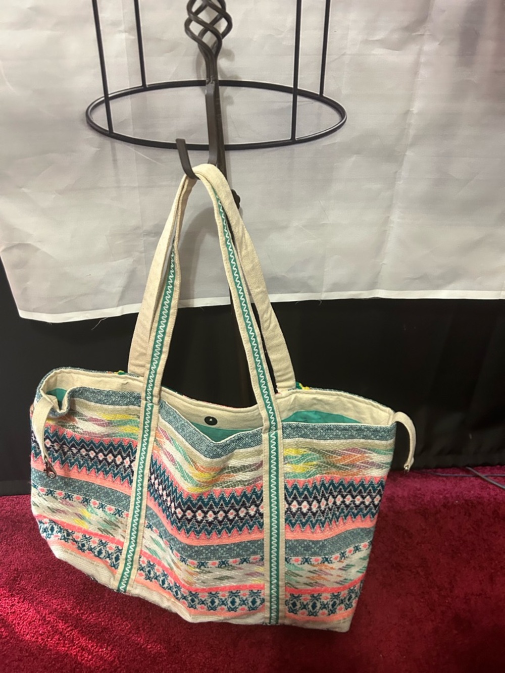 America & beyond bag
